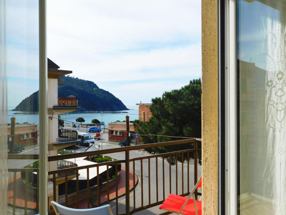 Aloha House!!! Apartment Levanto Exterior photo